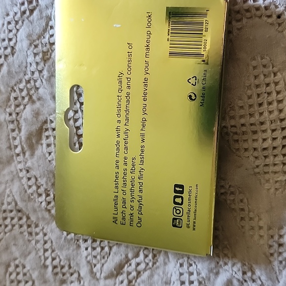 Eyelashes - Picture 2 of 2